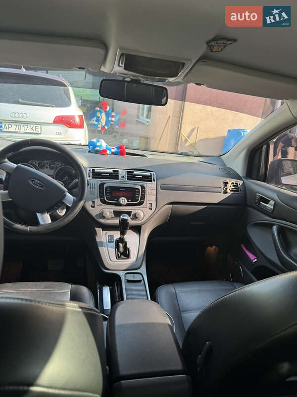 Внедорожник / Кроссовер Ford Kuga 2012 в Запорожье