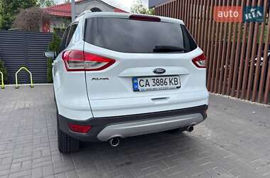 Внедорожник / Кроссовер Ford Kuga 2013 в 