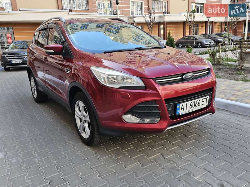 Ford Kuga 2015