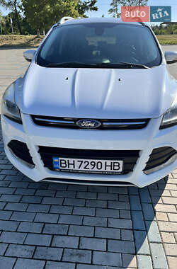 Позашляховик / Кросовер Ford Kuga 2013 в 