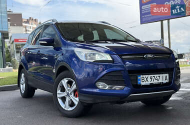 Позашляховик / Кросовер Ford Kuga 2013 в 