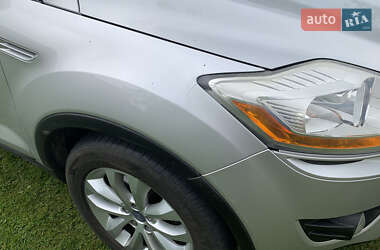 Внедорожник / Кроссовер Ford Kuga 2009 в 