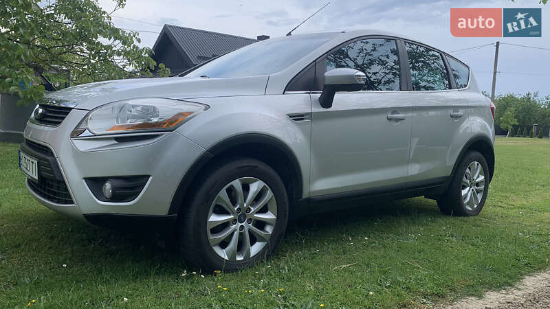 Позашляховик / Кросовер Ford Kuga 2009 в Яворові