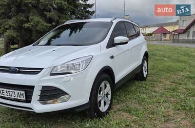 Внедорожник / Кроссовер Ford Kuga 2015 в 