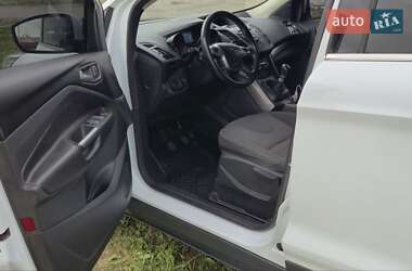 Внедорожник / Кроссовер Ford Kuga 2015 в 