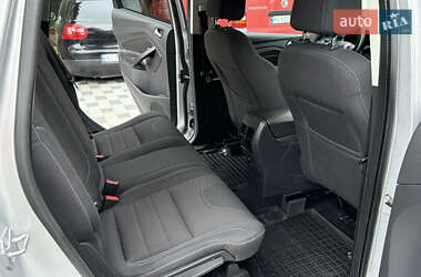 Внедорожник / Кроссовер Ford Kuga 2015 в 
