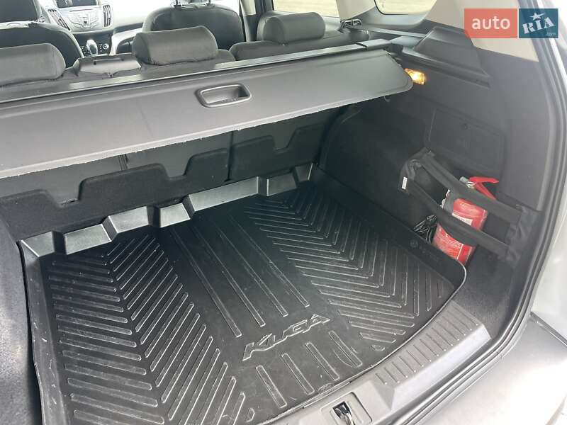 Позашляховик / Кросовер Ford Kuga 2013 в Тернополі