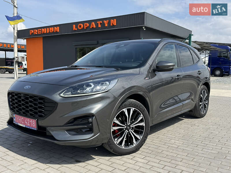 Внедорожник / Кроссовер Ford Kuga 2020 в 