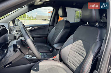 Внедорожник / Кроссовер Ford Kuga 2020 в 