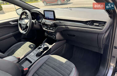 Внедорожник / Кроссовер Ford Kuga 2020 в 