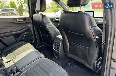 Внедорожник / Кроссовер Ford Kuga 2020 в 