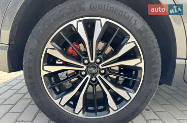 Внедорожник / Кроссовер Ford Kuga 2020 в 