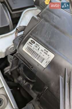 Внедорожник / Кроссовер Ford Kuga 2013 в 