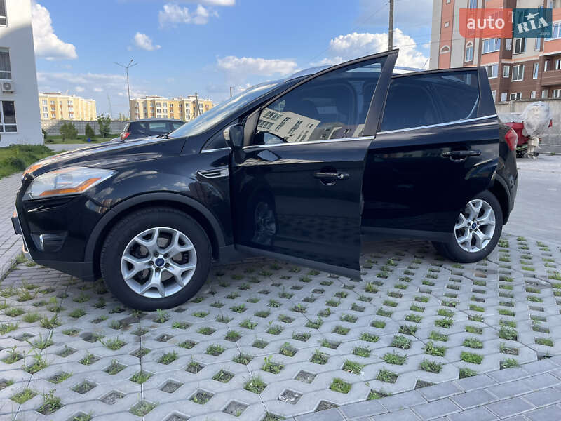 Внедорожник / Кроссовер Ford Kuga 2011 в Киеве
