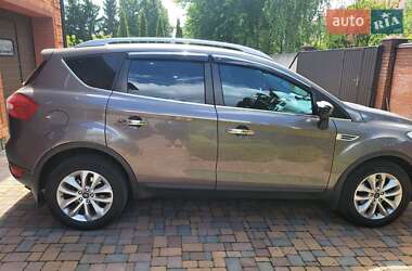 Внедорожник / Кроссовер Ford Kuga 2012 в 