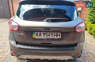 Внедорожник / Кроссовер Ford Kuga 2012 в 