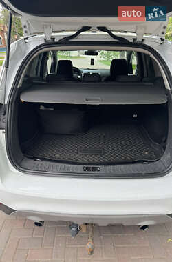Позашляховик / Кросовер Ford Kuga 2012 в 