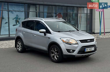 Позашляховик / Кросовер Ford Kuga 2011 в 