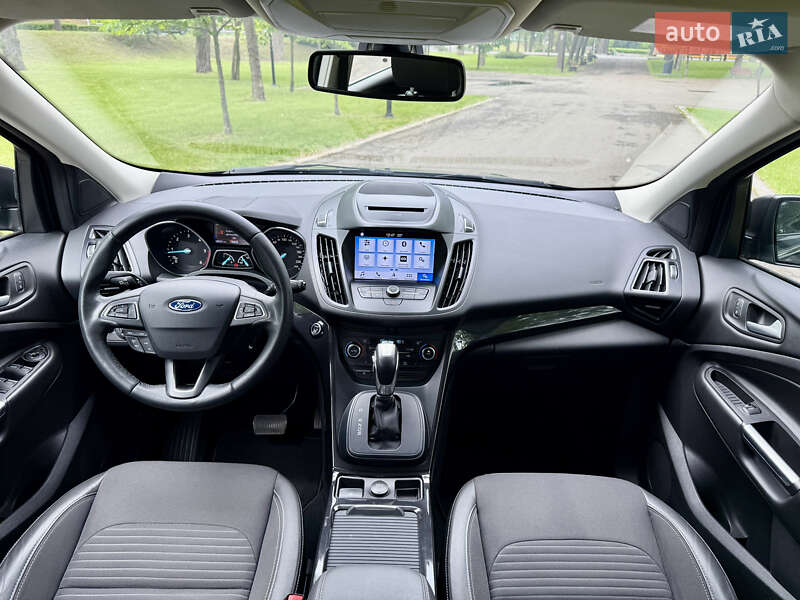 Внедорожник / Кроссовер Ford Kuga 2019 в Киеве