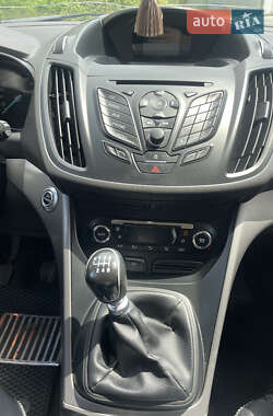 Внедорожник / Кроссовер Ford Kuga 2013 в 