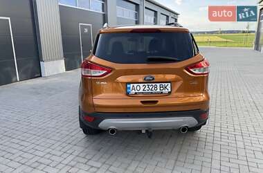 Внедорожник / Кроссовер Ford Kuga 2015 в 