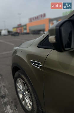Внедорожник / Кроссовер Ford Kuga 2015 в 
