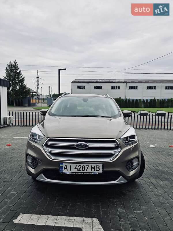 Внедорожник / Кроссовер Ford Kuga 2019 в Белой Церкви