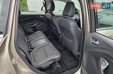 Внедорожник / Кроссовер Ford Kuga 2019 в 