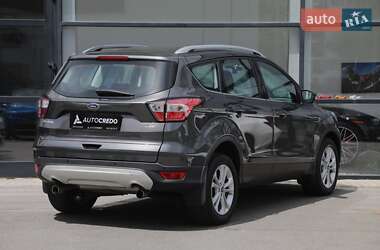 Внедорожник / Кроссовер Ford Kuga 2019 в 