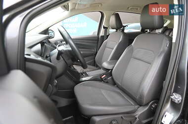 Внедорожник / Кроссовер Ford Kuga 2019 в 