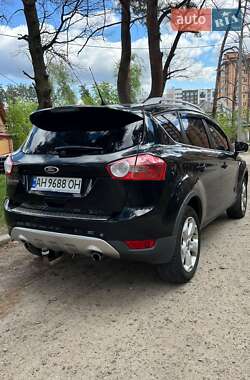 Внедорожник / Кроссовер Ford Kuga 2010 в 