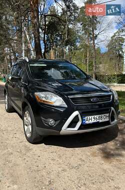 Внедорожник / Кроссовер Ford Kuga 2010 в Ирпене