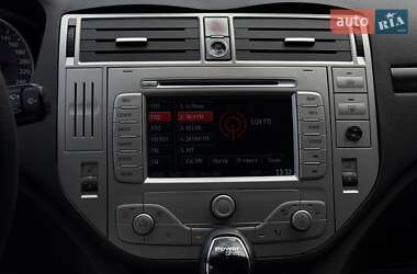 Внедорожник / Кроссовер Ford Kuga 2011 в 