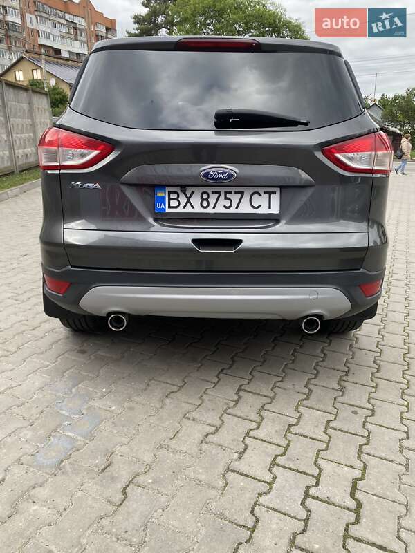 Внедорожник / Кроссовер Ford Kuga 2015 в Хмельницком