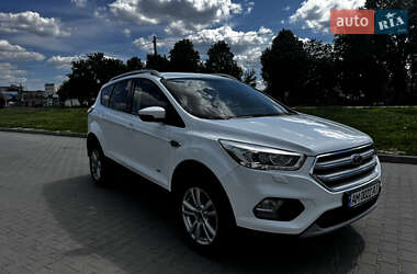 Позашляховик / Кросовер Ford Kuga 2018 в Житомирі