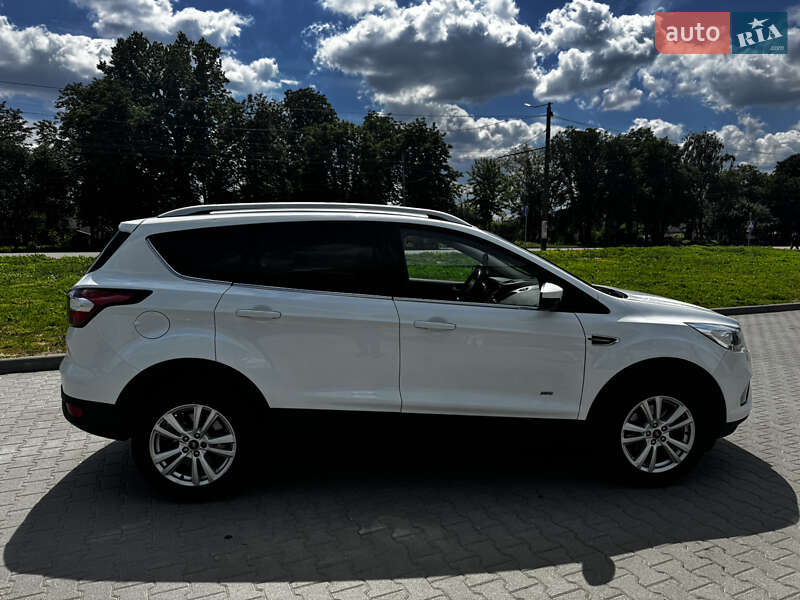 Внедорожник / Кроссовер Ford Kuga 2018 в Житомире