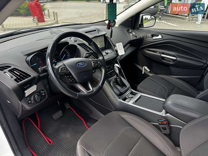 Внедорожник / Кроссовер Ford Kuga 2018 в Житомире