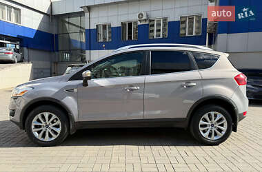 Позашляховик / Кросовер Ford Kuga 2011 в 