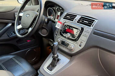 Позашляховик / Кросовер Ford Kuga 2011 в 