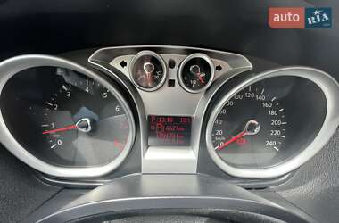 Внедорожник / Кроссовер Ford Kuga 2011 в 