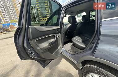 Внедорожник / Кроссовер Ford Kuga 2011 в 