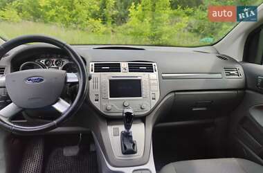 Внедорожник / Кроссовер Ford Kuga 2012 в 