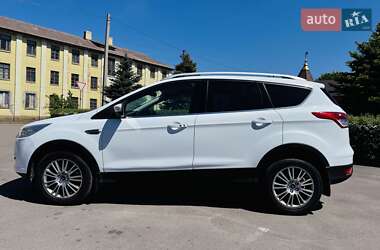Внедорожник / Кроссовер Ford Kuga 2013 в 