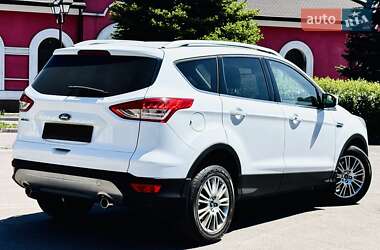 Внедорожник / Кроссовер Ford Kuga 2013 в 