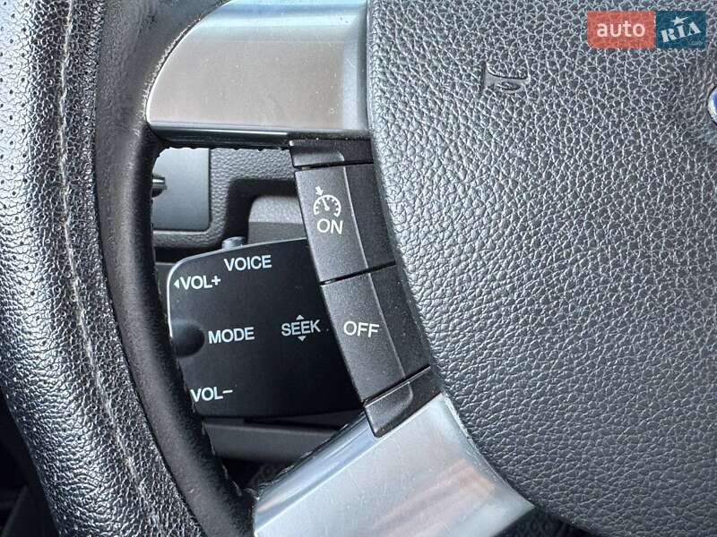 Позашляховик / Кросовер Ford Kuga 2012 в Києві