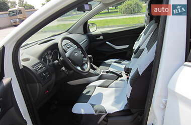 Внедорожник / Кроссовер Ford Kuga 2011 в 