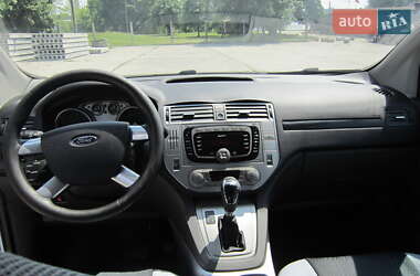 Внедорожник / Кроссовер Ford Kuga 2011 в 