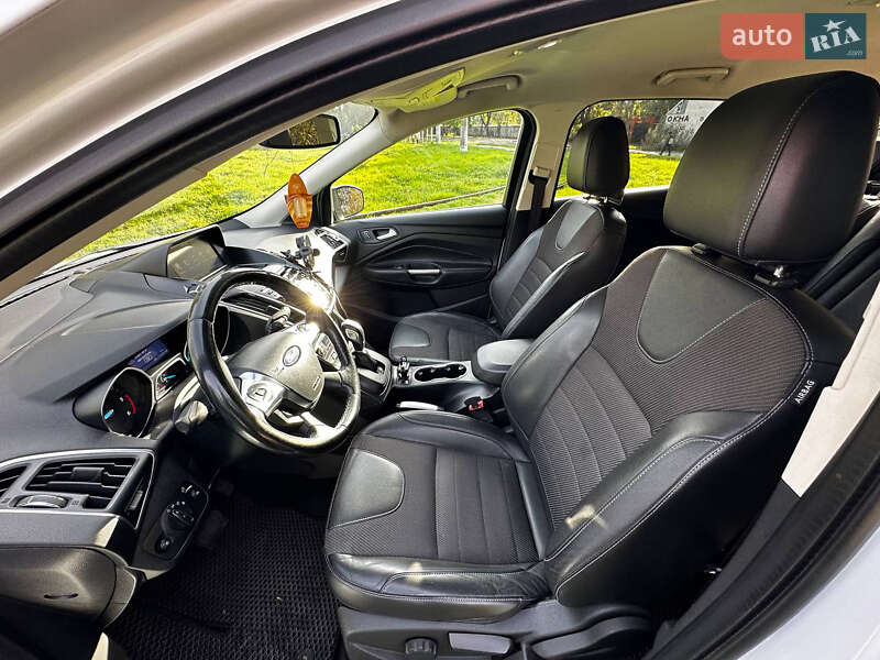 Позашляховик / Кросовер Ford Kuga 2013 в Одесі