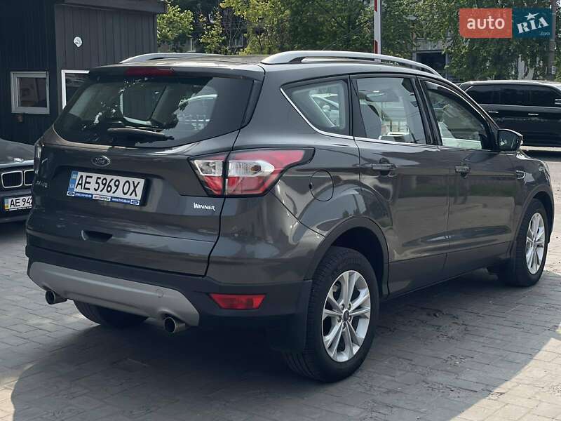 Позашляховик / Кросовер Ford Kuga 2019 в Дніпрі