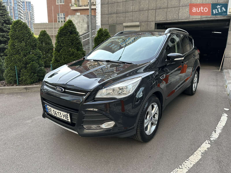 Внедорожник / Кроссовер Ford Kuga 2013 в Киеве